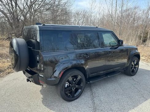New 2026 Land Rover Defender 110 X-Dynamic SE AWD/4WD image 5