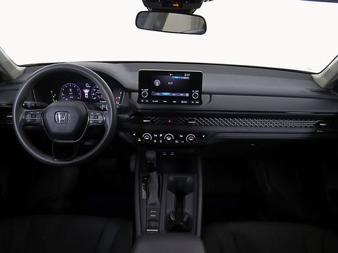 Used 2023 Honda Accord EX image 14