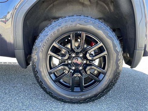 Used 2024 GMC Sierra 1500 Elevation image 10
