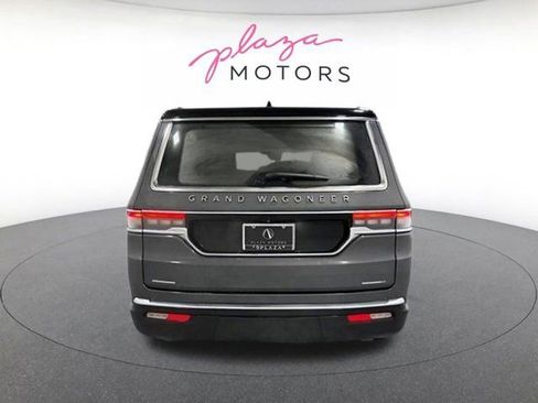 Used 2022 Jeep Grand Wagoneer Series III w/ Rear Seat Video Group 1 AWD/4WD image 5