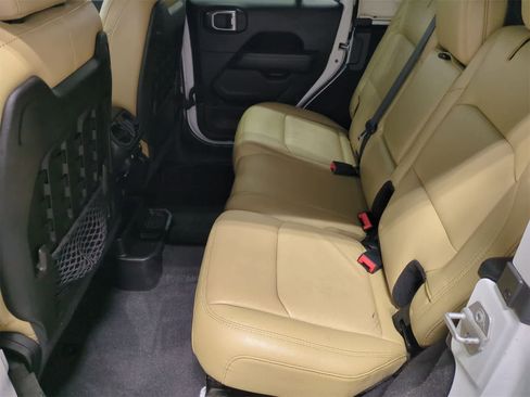 Certified 2018 Jeep Wrangler Unlimited Rubicon image 19