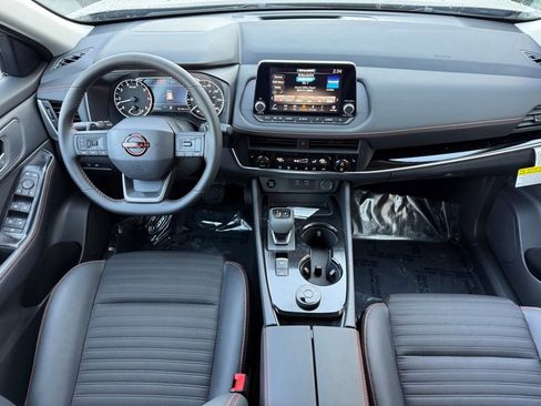 Used 2026 Nissan Rogue SV image 20