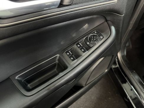 Used 2023 Ford Edge SEL AWD/4WD image 14