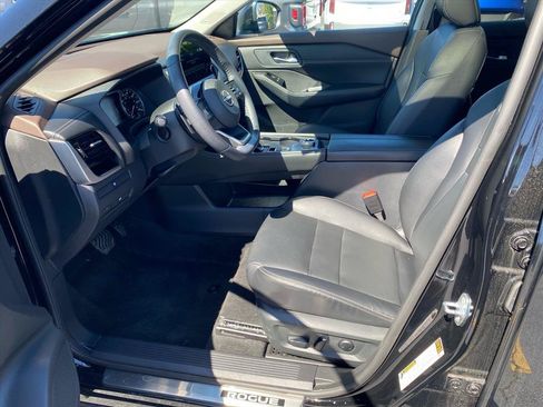 Used 2023 Nissan Rogue SL w/ SL Premium Package AWD/4WD image 9