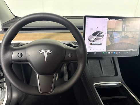 Used 2023 Tesla Model Y Long Range AWD/4WD image 15