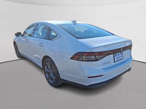 Certified 2023 Honda Accord EX image 7