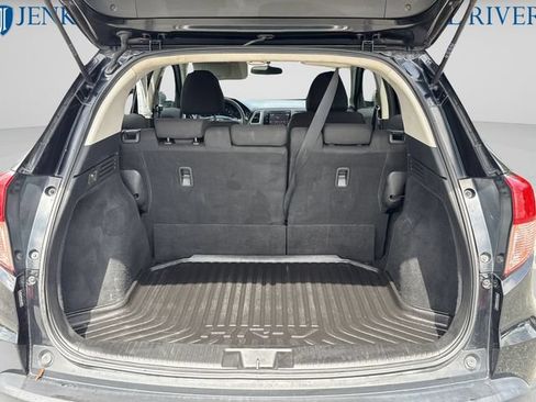 Used 2018 Honda HR-V EX image 19