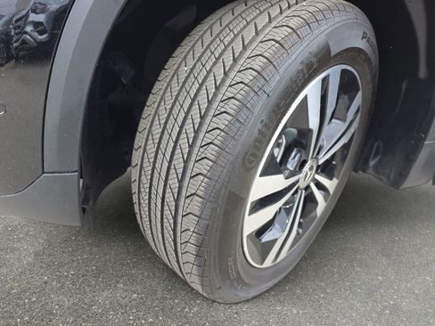 Certified 2025 Mercedes-Benz GLA 250 4MATIC image 31