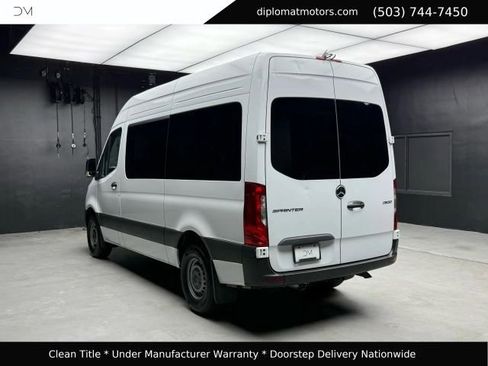 Used 2024 Mercedes-Benz Sprinter 2500 image 5