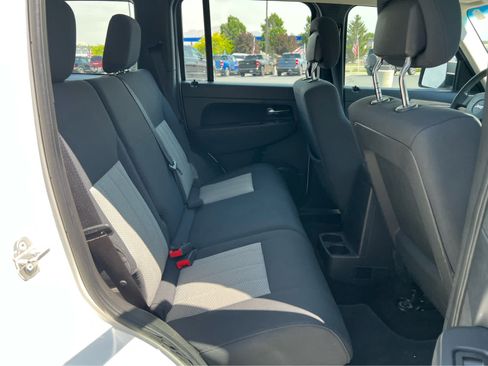 Used 2010 Jeep Liberty Sport AWD/4WD image 24
