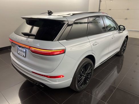 Used 2026 Lincoln Corsair Premiere image 6