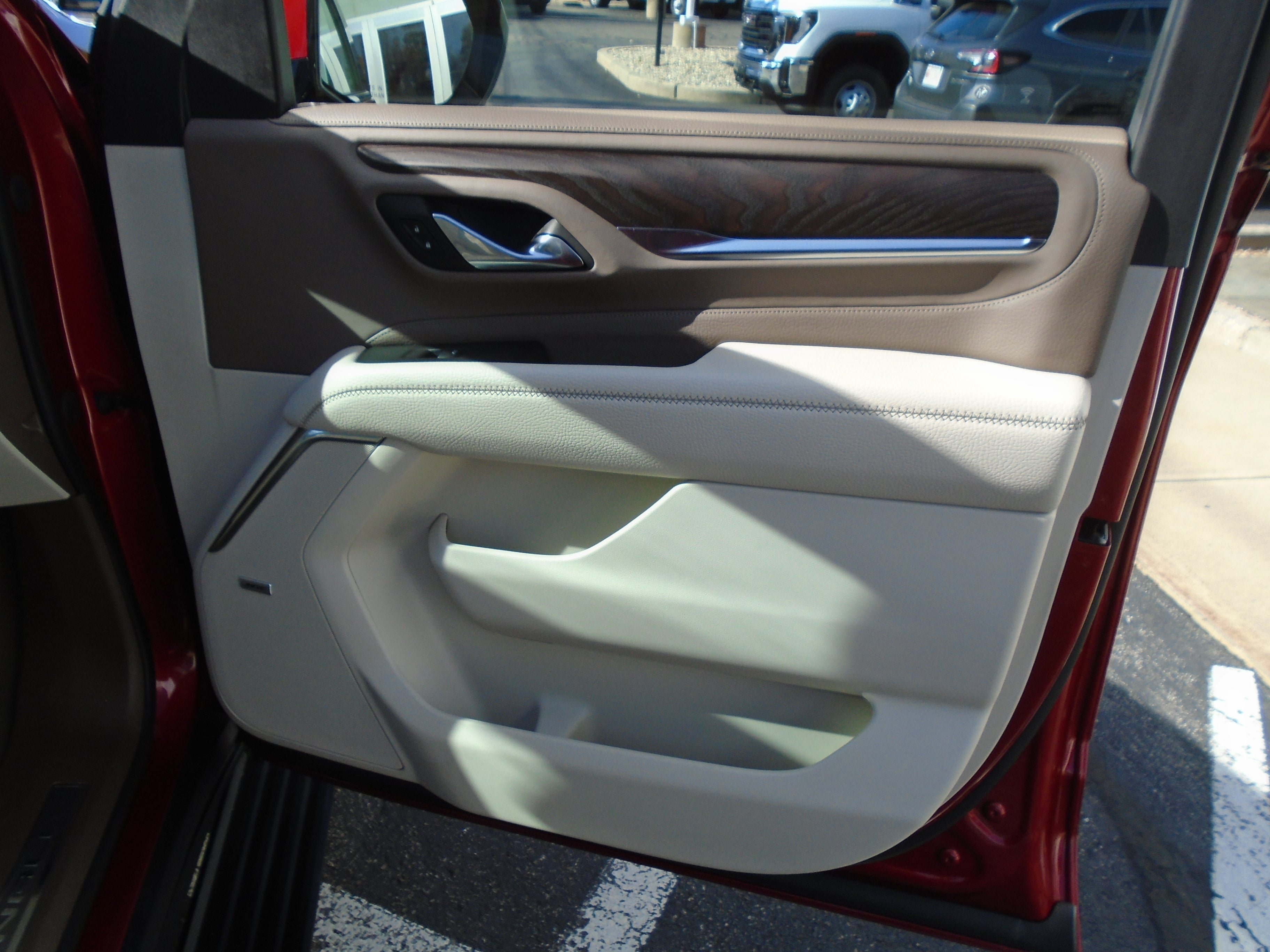 Used 2023 GMC Yukon Denali AWD/4WD image 26