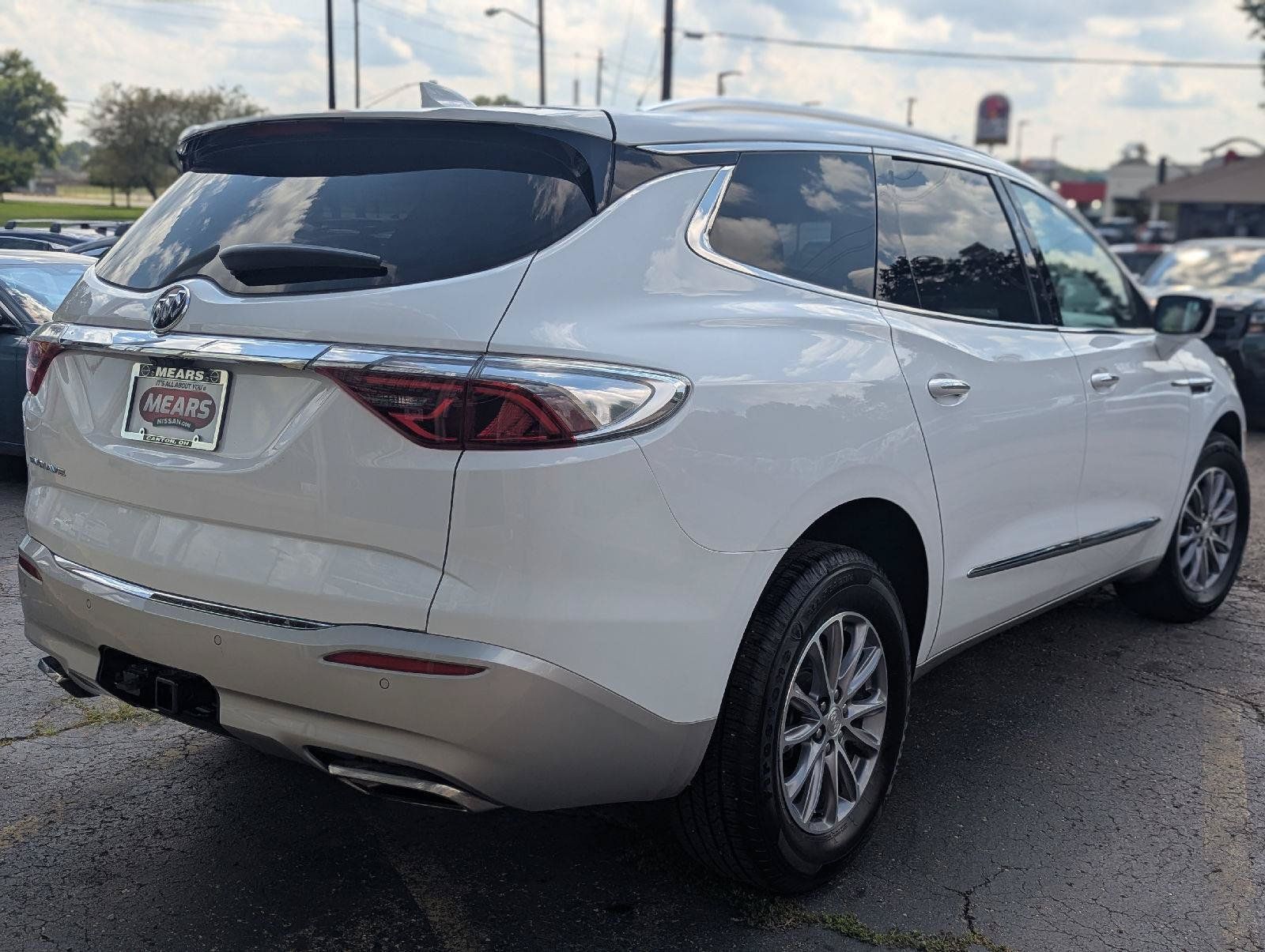 Used 2022 Buick Enclave Premium FWD image 13