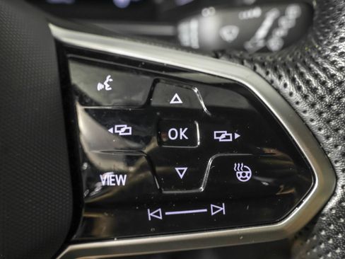 Used 2023 Volkswagen Tiguan SEL R-Line AWD/4WD image 28