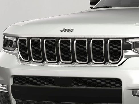 New 2025 Jeep Grand Cherokee L Limited w/ MOPAR Finishing Package image 14