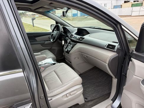 Used 2011 Honda Odyssey EX-L image 24
