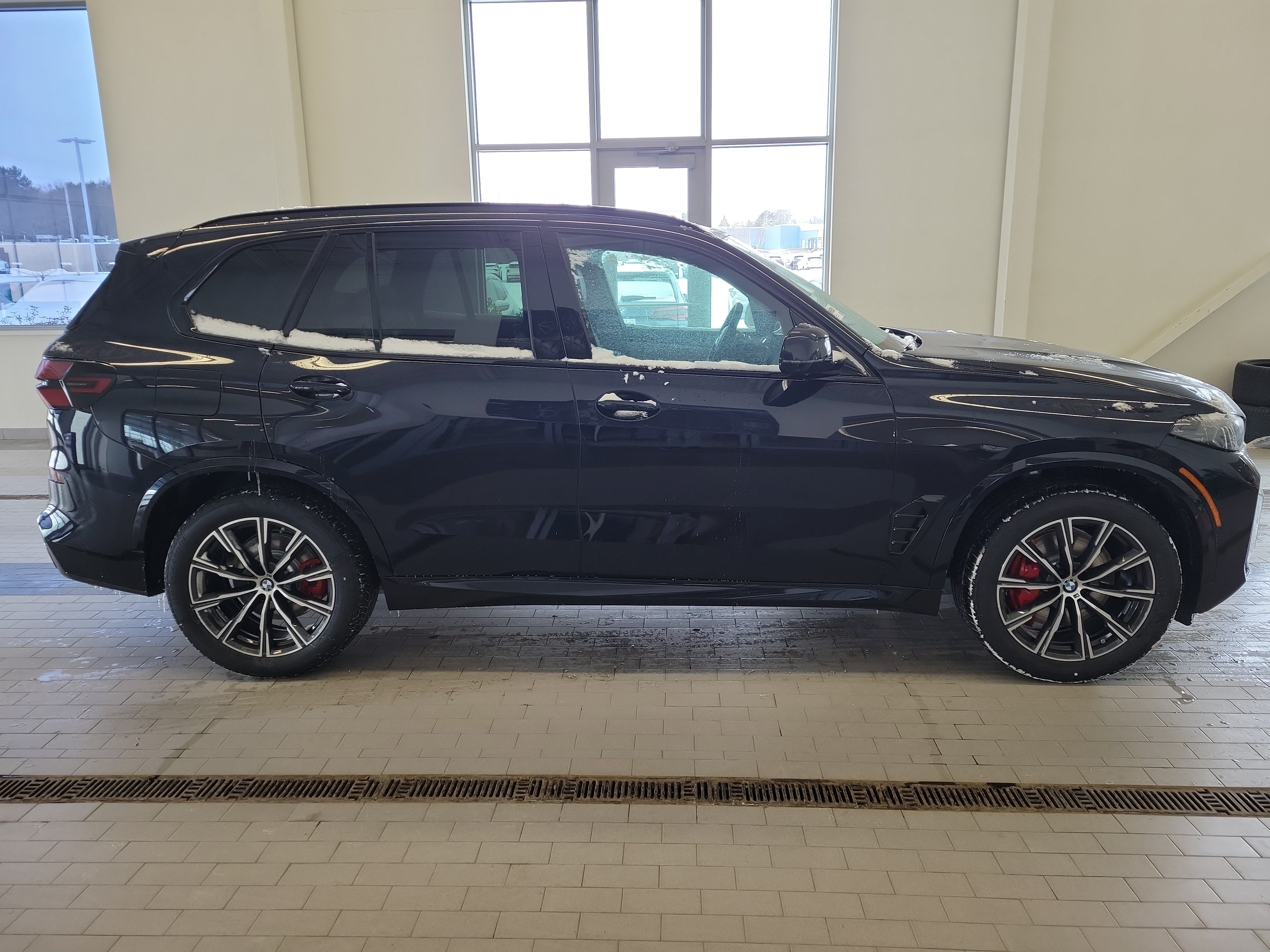 Used 2026 BMW X5 xDrive40i AWD/4WD image 4