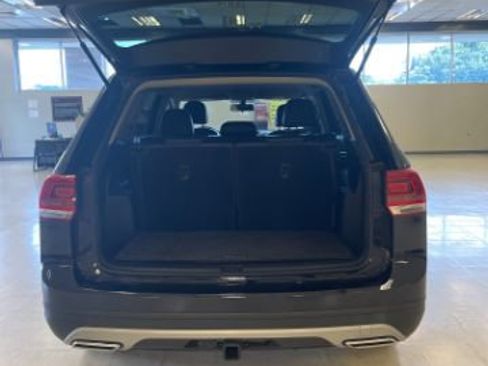Used 2018 Volkswagen Atlas SE AWD/4WD image 8