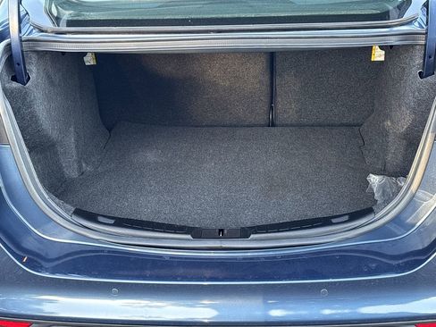 Used 2018 Ford Fusion SE w/ Fusion SE Technology Package image 8