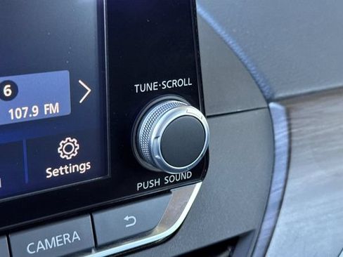 Used 2025 Nissan Altima 2.5 SV AWD/4WD image 31