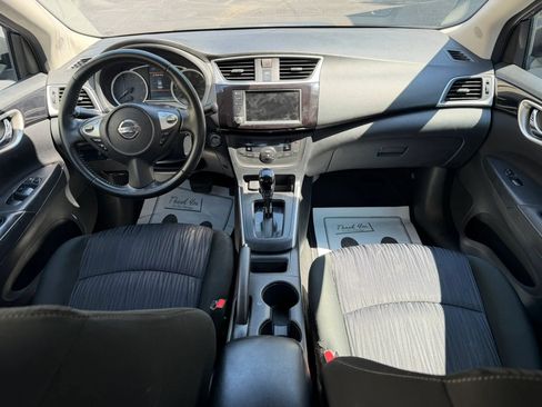 Used 2019 Nissan Sentra SV FWD image 12