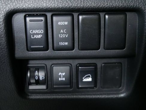 Used 2021 Nissan Titan PRO-4X w/ Pro-4x Convenience Package AWD/4WD image 24