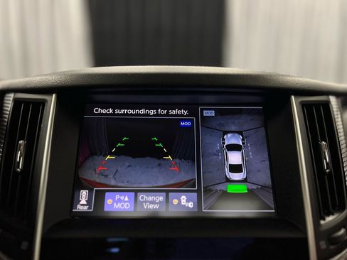 Used 2017 INFINITI Q60 Red Sport 400 image 31