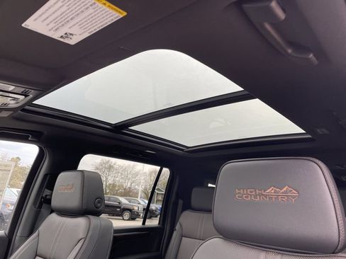 New 2026 Chevrolet Suburban High Country AWD/4WD image 26