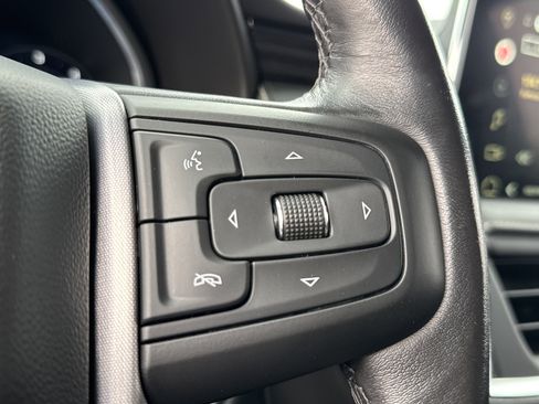 Used 2022 GMC Yukon XL SLT w/ SLT Luxury Package image 21