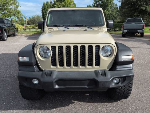 Used 2020 Jeep Gladiator Sport w/ Quick Order Package 24S AWD/4WD image 9