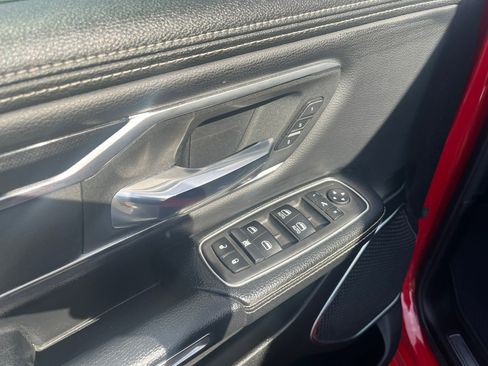 Used 2021 RAM 1500 Laramie w/ Sport Appearance Package AWD/4WD image 18