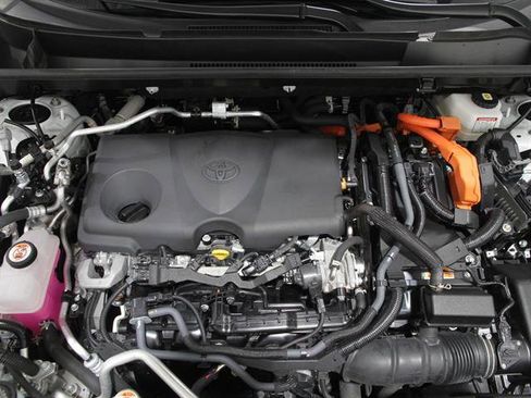 Used 2023 Toyota RAV4 SE image 22