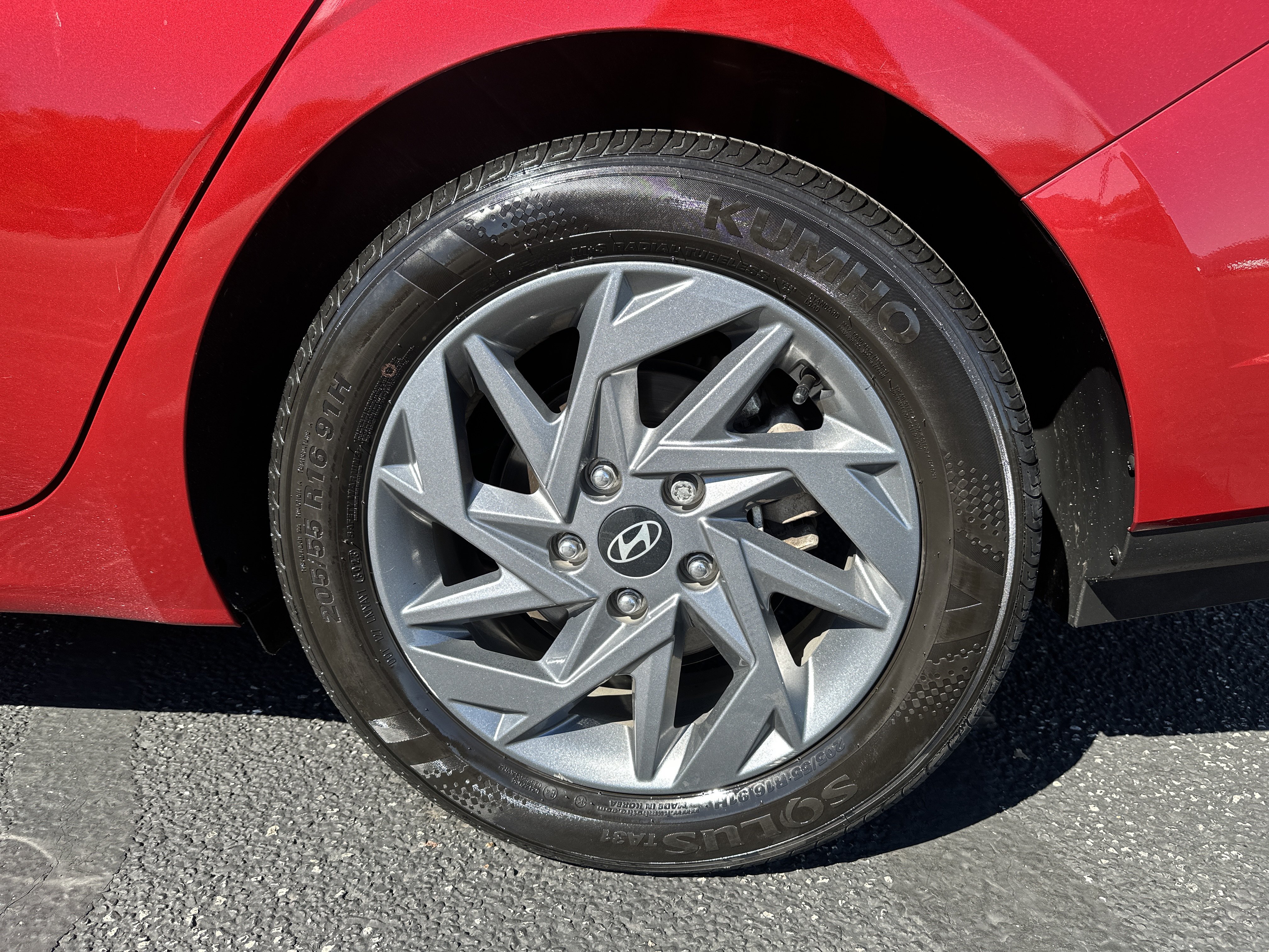 Certified 2024 Hyundai Elantra SEL FWD image 29