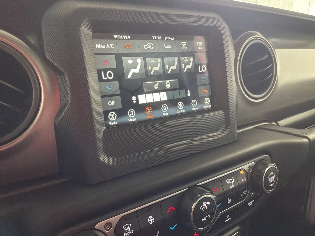 Used 2023 Jeep Wrangler Unlimited w/ Cold Weather Group AWD/4WD image 27