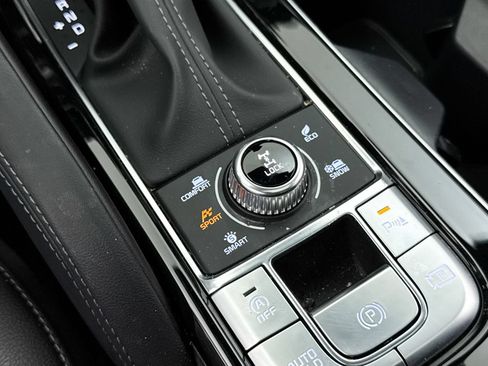 Certified 2025 Kia Telluride SX X-Line AWD/4WD image 10