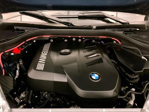 Certified 2025 BMW X3 xDrive30i w/ Premium Package image 9