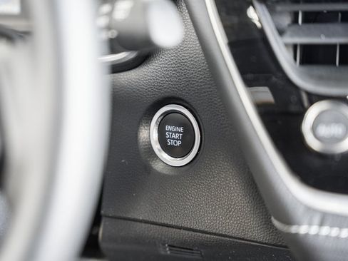 Used 2024 Toyota Corolla SE image 21