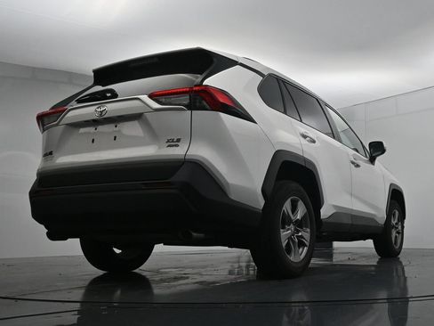 Used 2024 Toyota RAV4 XLE AWD/4WD image 22
