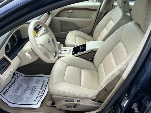 Used 2010 Volvo XC70 3.2 AWD/4WD image 11