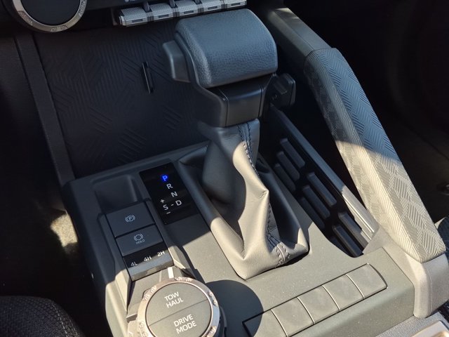 Certified 2026 Toyota 4Runner SR5 AWD/4WD image 15