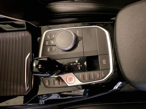 Used 2022 BMW X4 xDrive30i w/ Premium Package image 16