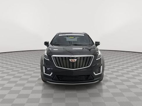 Certified 2025 Cadillac XT5 Premium Luxury w/ Technology Package AWD/4WD image 3