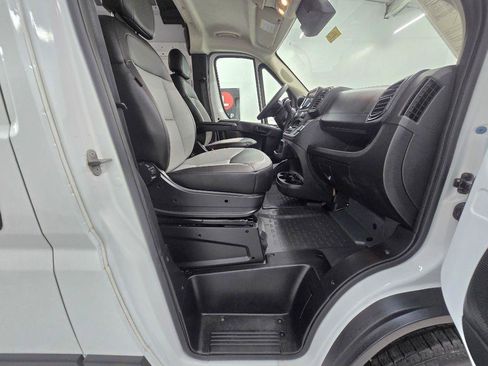 Used 2025 RAM ProMaster 2500 w/ Convenience Group FWD image 13
