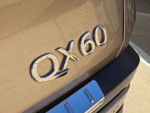 Used 2023 INFINITI QX60 Luxe w/ Cargo Package AWD/4WD image 14