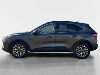 Used 2022 Ford Escape Titanium w/ Class II Trailer Tow Package video 2