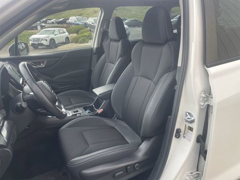 Certified 2023 Subaru Forester Premium AWD/4WD image 11