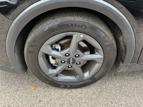 Used 2025 Kia K4 LXS image 30