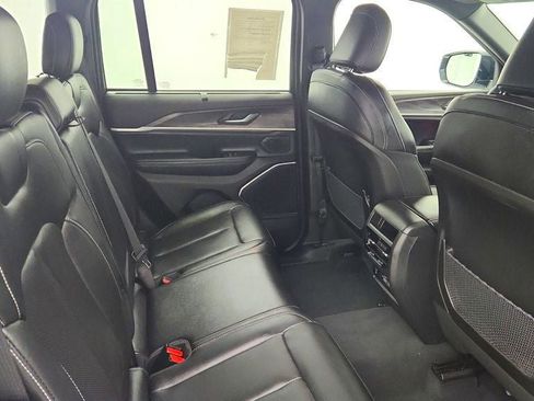 Used 2024 Jeep Grand Cherokee Limited 4xe AWD/4WD image 23