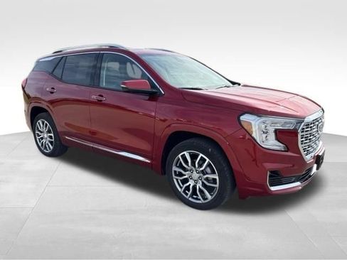 Certified 2024 GMC Terrain Denali w/ Denali Premium Package AWD/4WD image 7