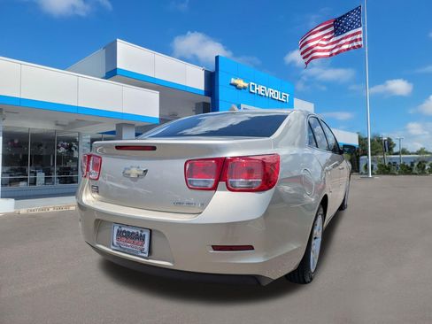 Used 2013 Chevrolet Malibu LT w/ Power Convenience Package FWD image 3